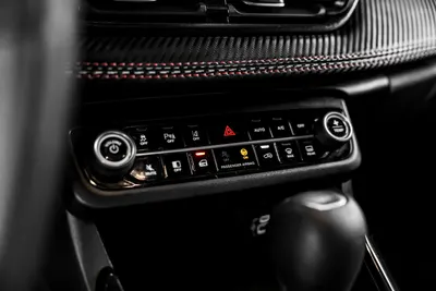 Fiat FIAT FASTBACK TURBO ABARTH 2025 TOP / 21000KM 2025 — foto 8