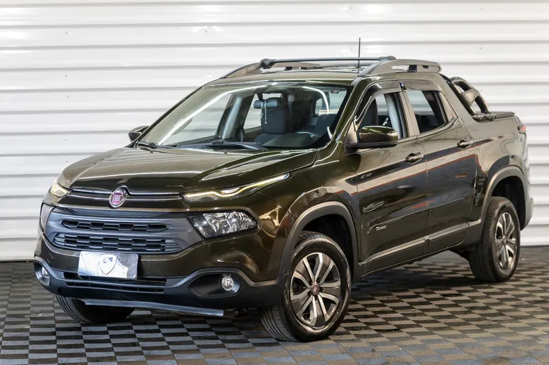 Fiat FIAT TORO FREEDOM AUTOMATICO COMPLETO 2017 — foto 2