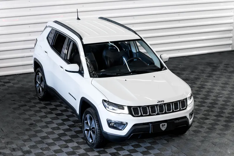 Jeep JEEP COMPASS DIESEL 4X4 LONGITUDE TOP 2018 — foto 4