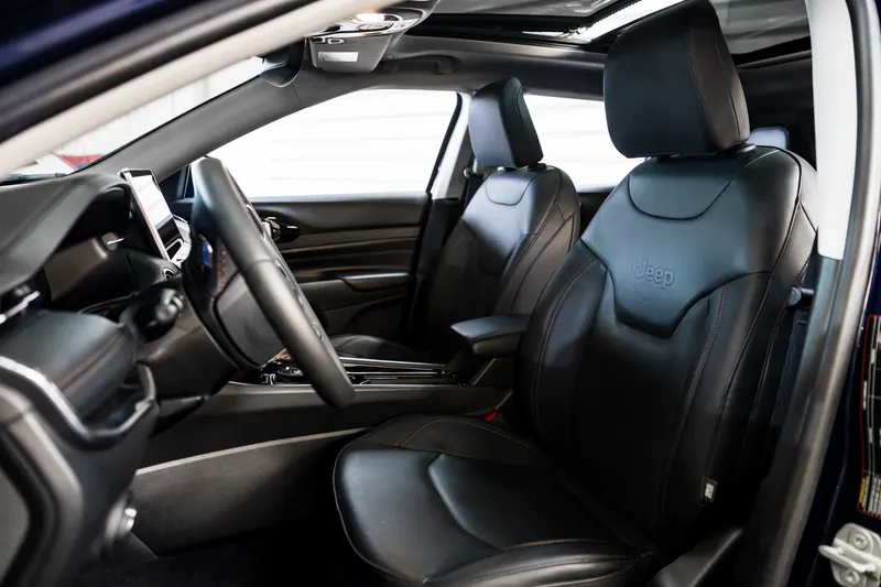 Jeep JEEP COMPASS T270 LIMITED 2023 / TETO PANORAMICO 2023 — foto 3