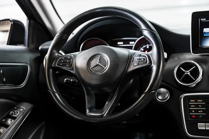 Mercedes-Benz MERCEDES GLA 200 STYLE 2018 2018 — foto 10