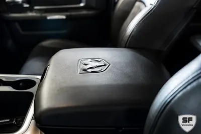 Outra RAM LARAMIE 4X4 V8 5.7 2023 — foto 18
