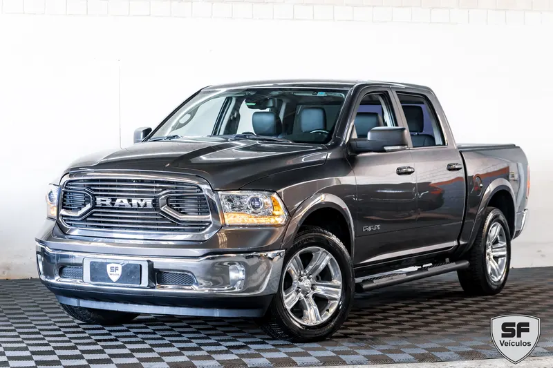 Outra RAM LARAMIE 4X4 V8 5.7 2023 — foto 8