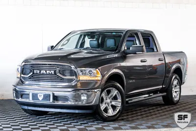 Outra RAM LARAMIE 4X4 V8 5.7 2023 — foto 8
